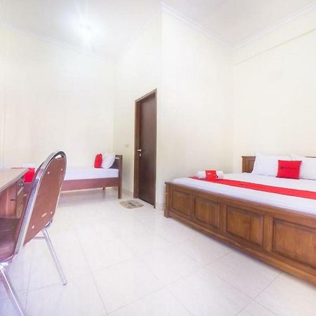 Reddoorz Near Nusa Cendana University Κούπανγκ Εξωτερικό φωτογραφία