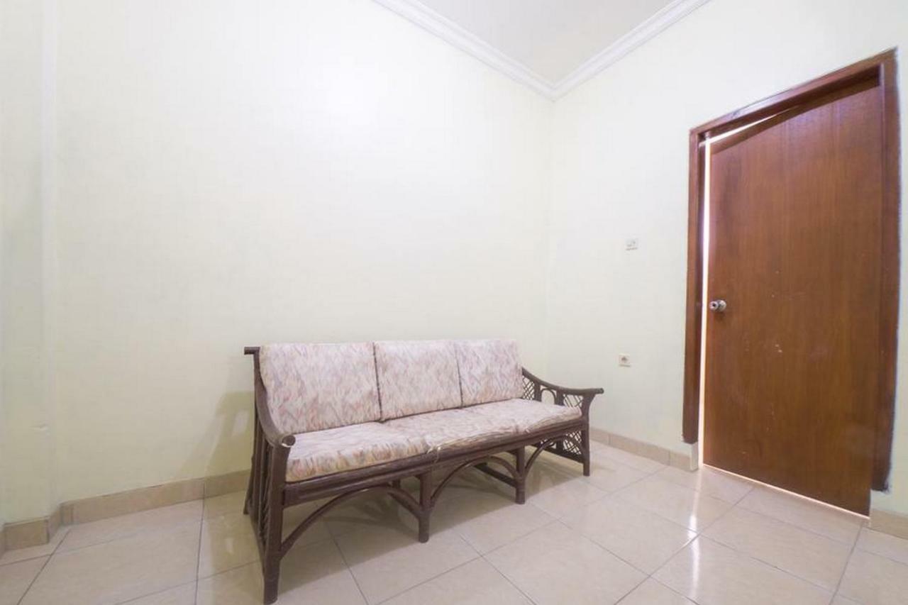 Reddoorz Near Nusa Cendana University Κούπανγκ Εξωτερικό φωτογραφία