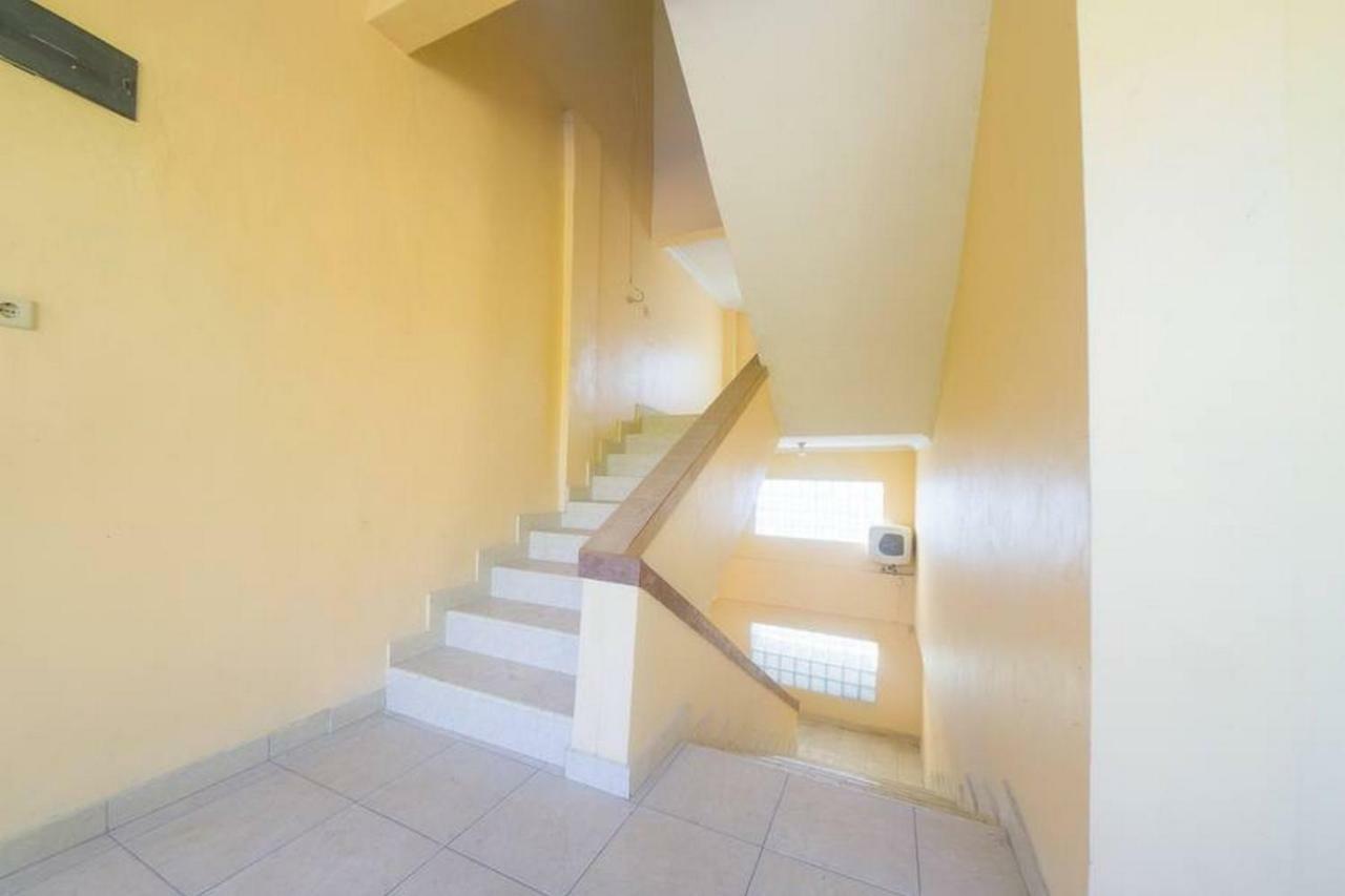 Reddoorz Near Nusa Cendana University Κούπανγκ Εξωτερικό φωτογραφία
